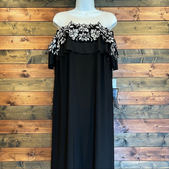 Floral Beaded Shift Dress Black | MSK - Picture 5 of 7